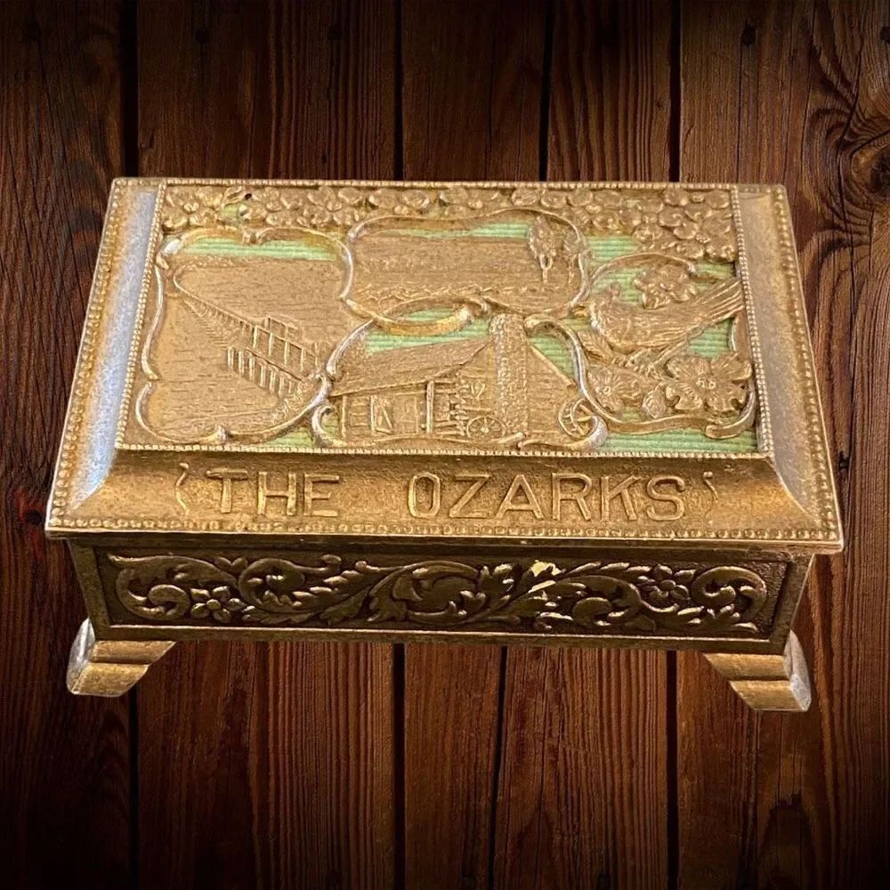 Vintage Metal Souvenir Trinket Box The Ozarks